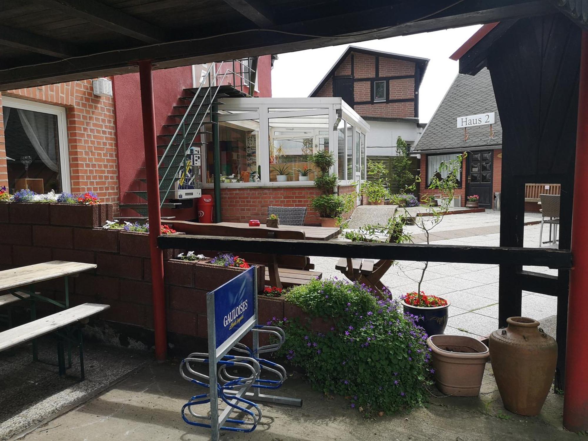 Uschi'S Gasthof Neuendorf (Rostock) Exterior foto