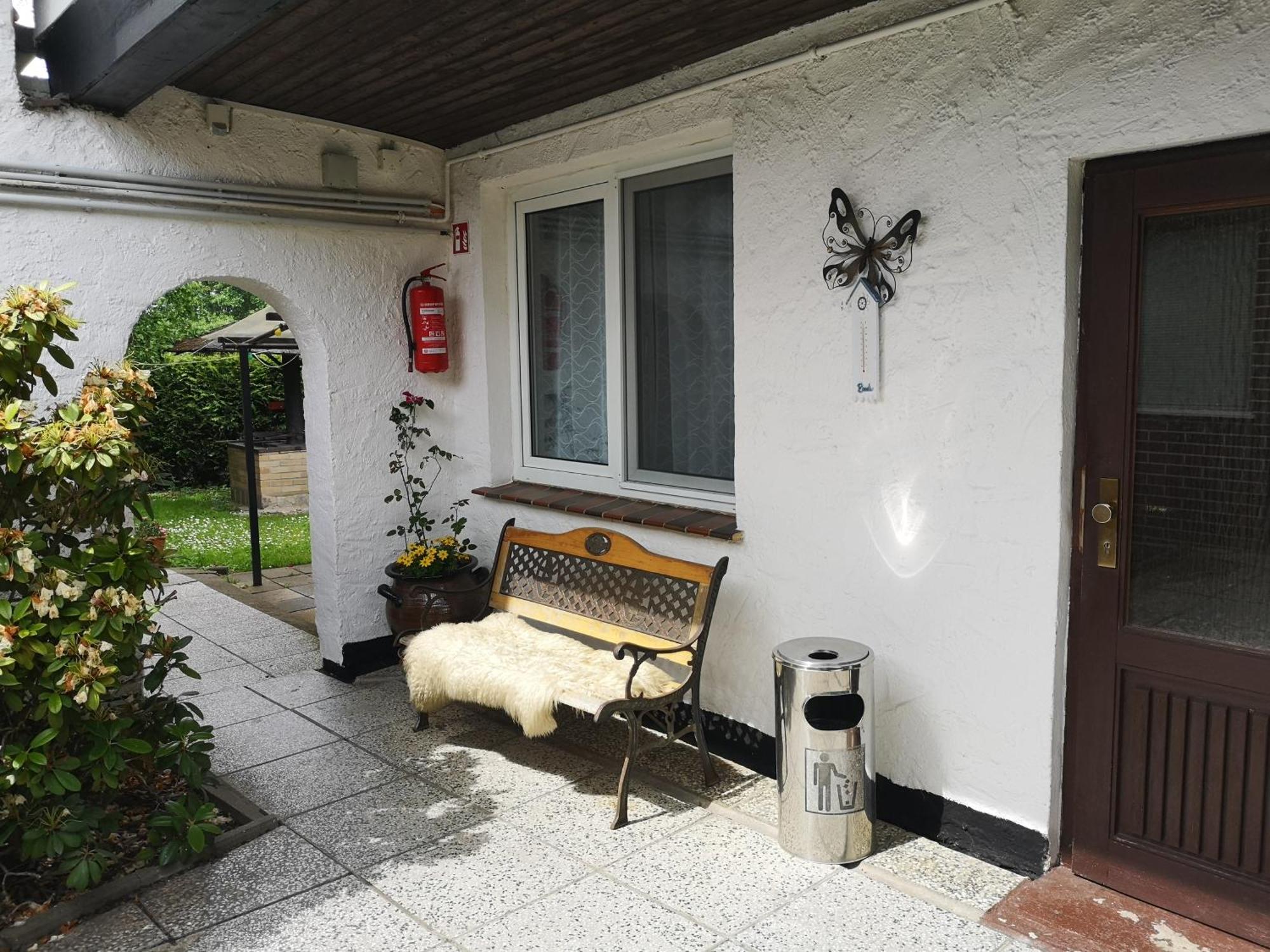 Uschi'S Gasthof Neuendorf (Rostock) Exterior foto