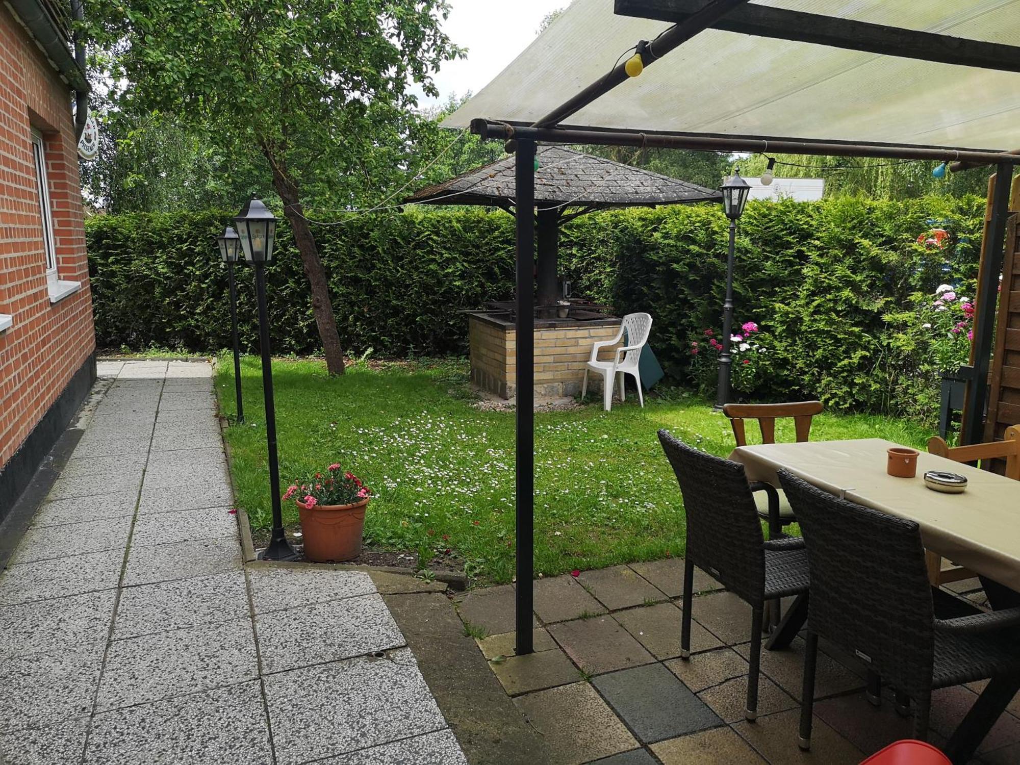Uschi'S Gasthof Neuendorf (Rostock) Exterior foto